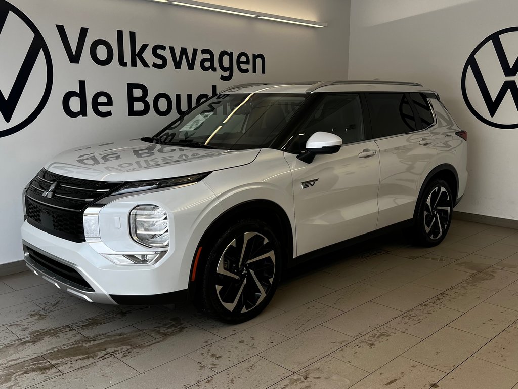 Mitsubishi OUTLANDER PHEV  2023 à Boucherville, Québec - 1 - w1024h768px