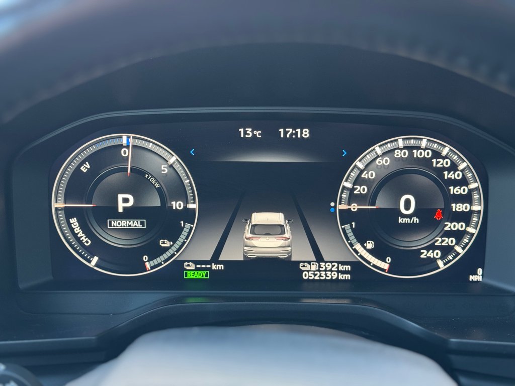 Mitsubishi OUTLANDER PHEV SEL Cuir Toit Panoramique AWD Hybrid Branchable 2023 à Terrebonne, Québec - 16 - w1024h768px