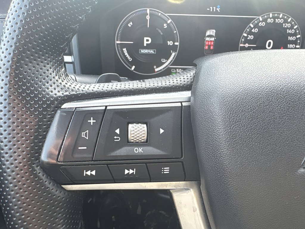 Mitsubishi Outlander PHEV ES AWD 7 PLACES SIÈGES CHAUFFANTS 2023 à Boucherville, Québec - 20 - w1024h768px