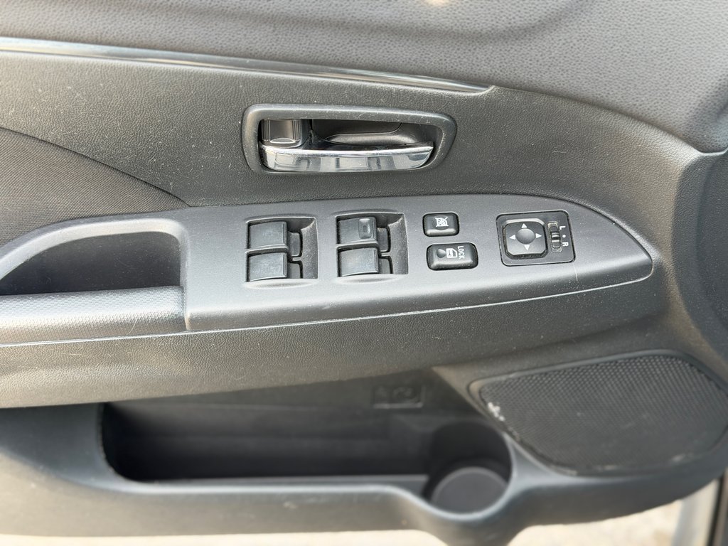 2016 Mitsubishi RVR SE AWD Caméra De Recul in Terrebonne, Quebec - 8 - w1024h768px