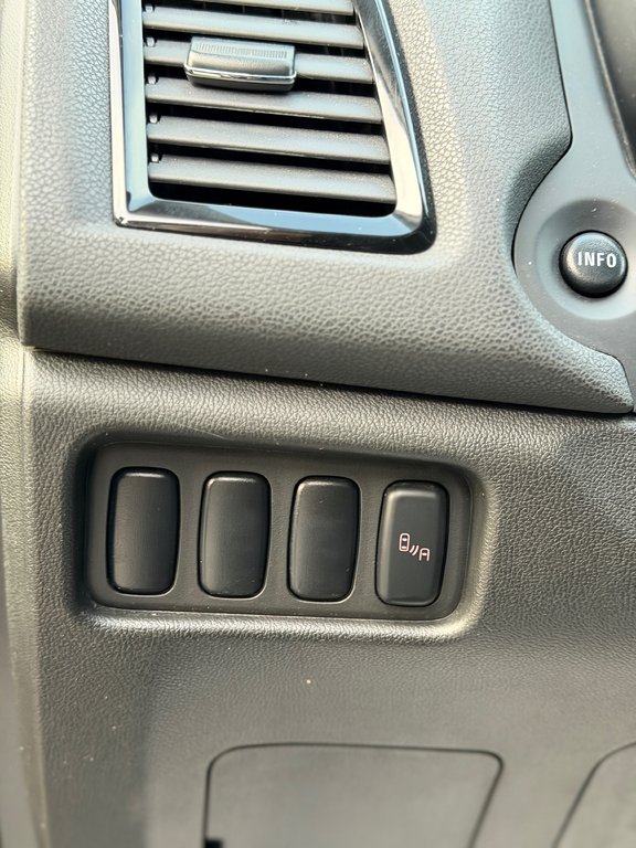 Mitsubishi RVR Sièges Chauffants Caméra De Recul 2023 à Terrebonne, Québec - 10 - w1024h768px