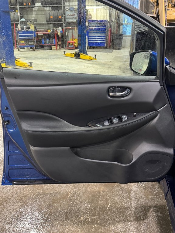 2023 Nissan LEAF SV Caméra De Recul in Terrebonne, Quebec - 8 - w1024h768px