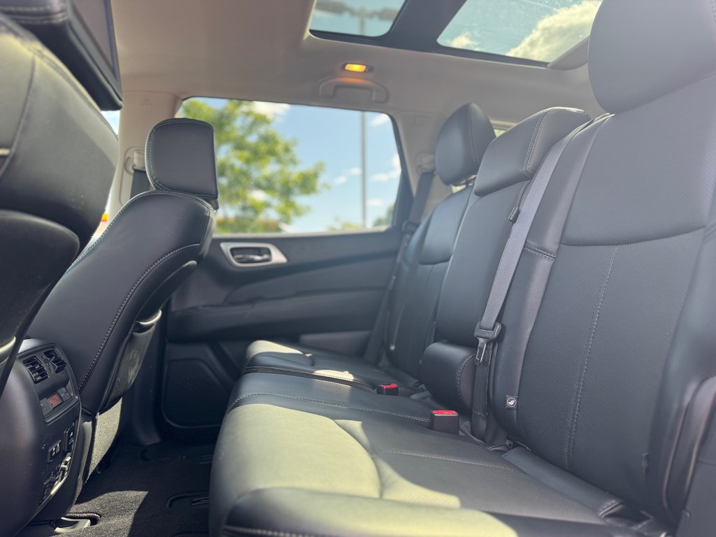 Nissan Pathfinder Platinum AWD Navigation Sièges Chauffants 2020 à Terrebonne, Québec - 26 - w1024h768px