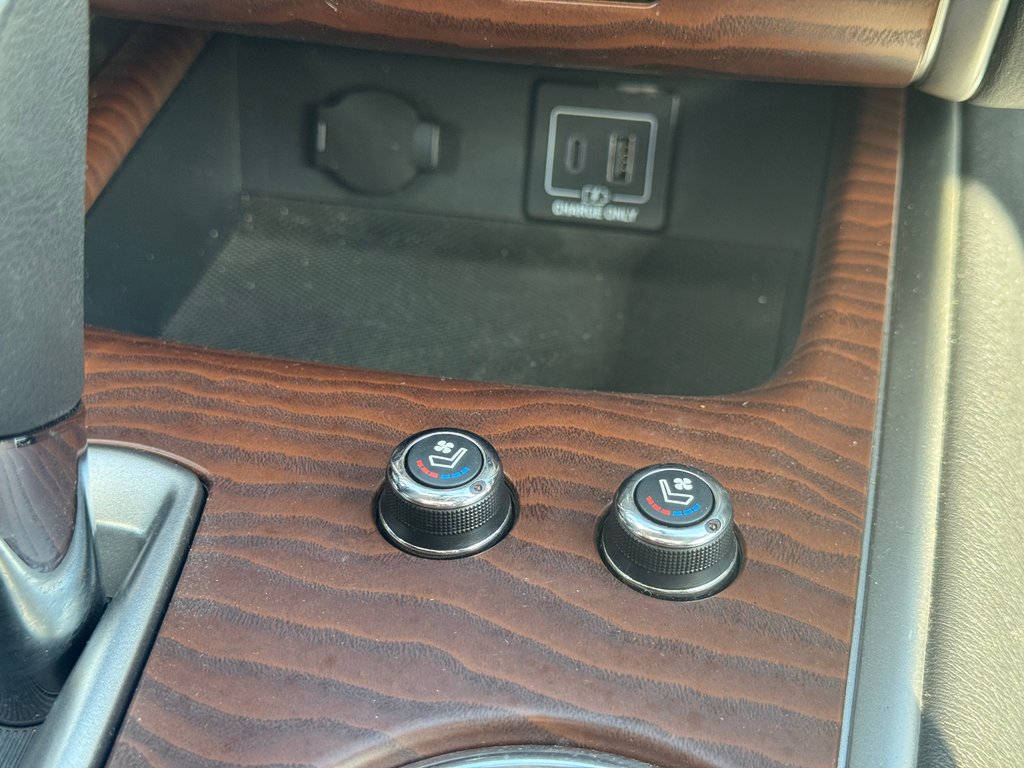 Nissan Pathfinder Platinum AWD Navigation Sièges Chauffants 2020 à Terrebonne, Québec - 23 - w1024h768px