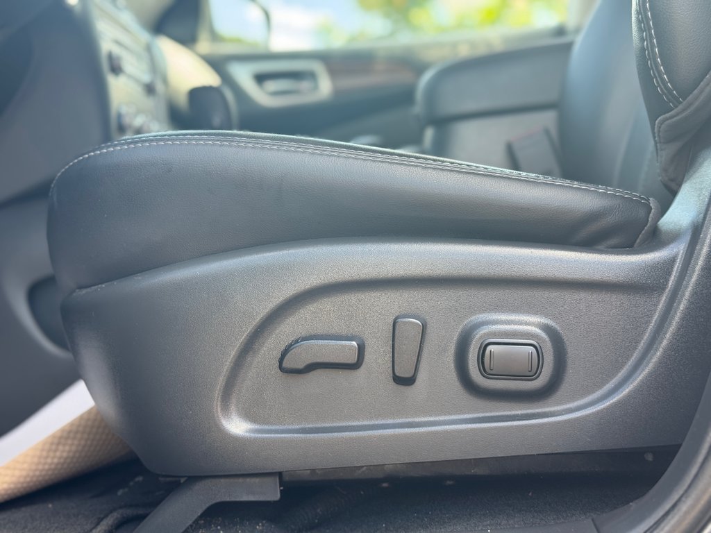 Nissan Pathfinder Platinum AWD Navigation Sièges Chauffants 2020 à Terrebonne, Québec - 9 - w1024h768px