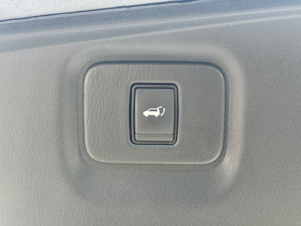 Nissan Pathfinder Platinum AWD Navigation Sièges Chauffants 2020 à Terrebonne, Québec - 32 - w1024h768px