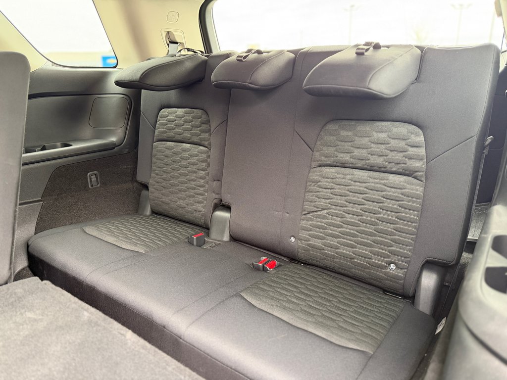 Nissan Pathfinder S AWD Bas Kilométrage 2023 à Terrebonne, Québec - 24 - w1024h768px