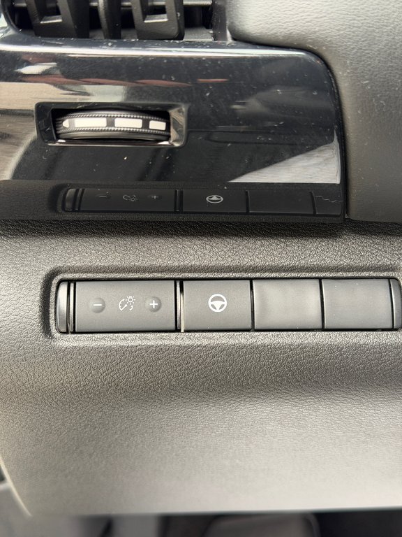 Nissan Pathfinder S AWD Bas Kilométrage 2023 à Terrebonne, Québec - 11 - w1024h768px