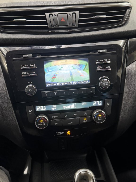 Nissan Qashqai SV Toit Ouvrant Bas Kilométrage 2017 à Terrebonne, Québec - 17 - w1024h768px