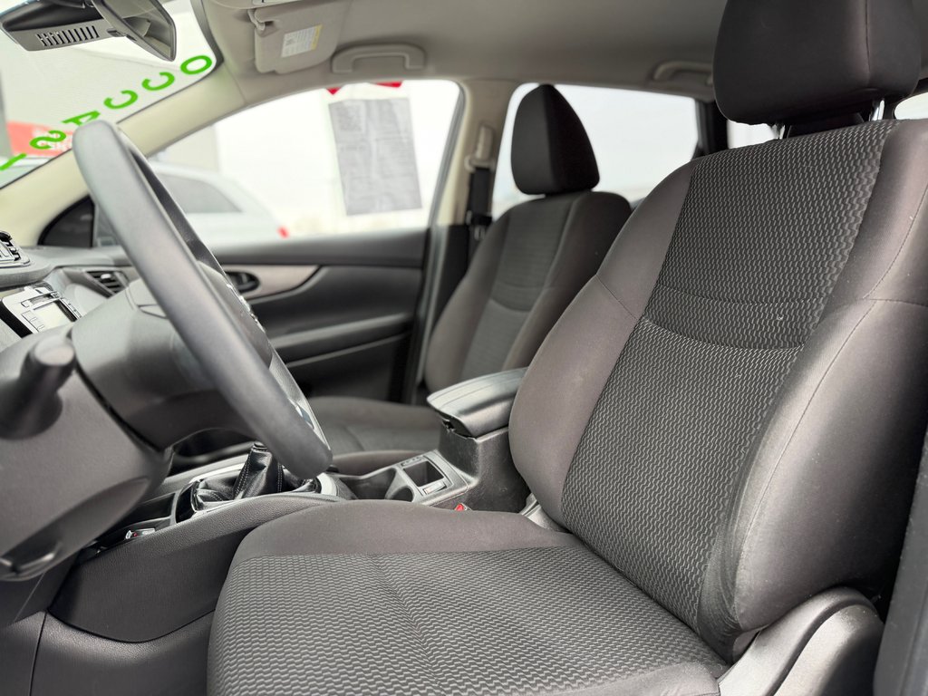 2020 Nissan Qashqai S Manuel Bas Kilométrage in Terrebonne, Quebec - 9 - w1024h768px