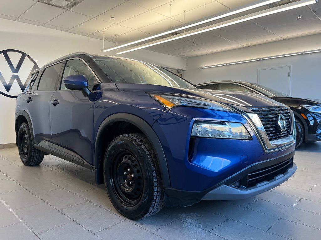 2021 Nissan Rogue SV in Boucherville, Quebec - 9 - w1024h768px