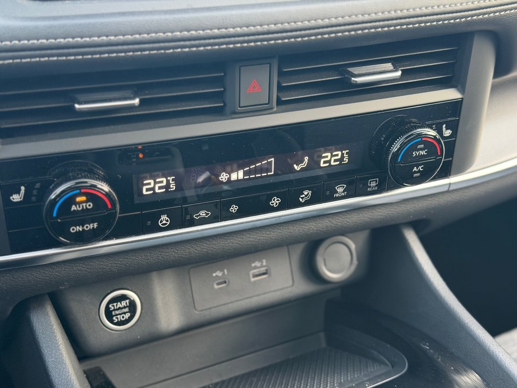 Nissan Rogue SV AWD Toit Panoramique 2023 à Terrebonne, Québec - 18 - w1024h768px