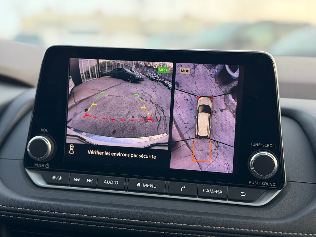 Nissan Rogue SV AWD Toit Panoramique 2023 à Terrebonne, Québec - 17 - w1024h768px