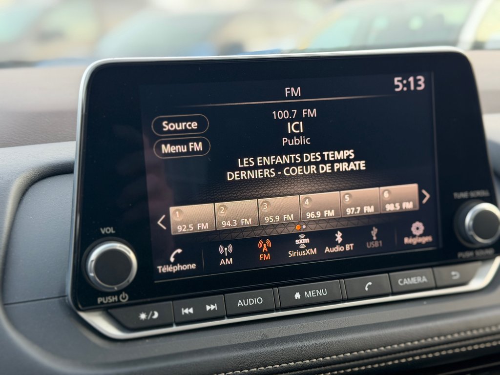 Nissan Rogue SV AWD Toit Panoramique 2023 à Terrebonne, Québec - 16 - w1024h768px