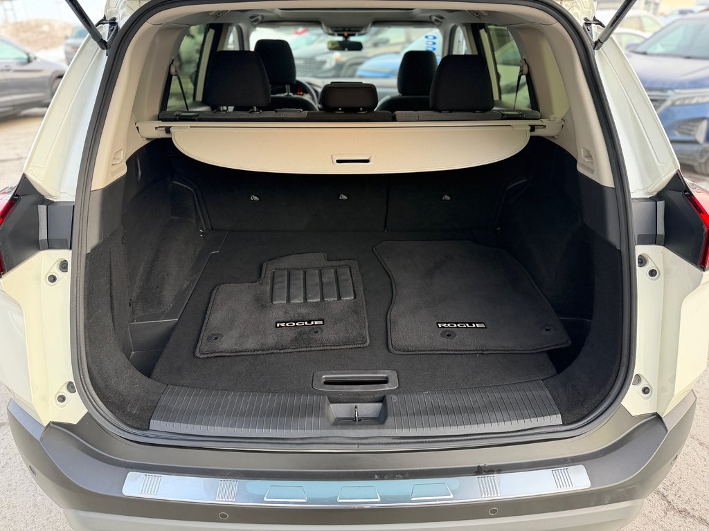 Nissan Rogue SV AWD Toit Panoramique 2023 à Terrebonne, Québec - 24 - w1024h768px