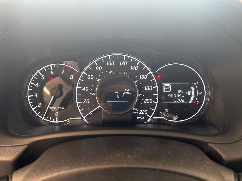 2015 Nissan Versa Note SV in Boucherville, Quebec - 28 - w1024h768px