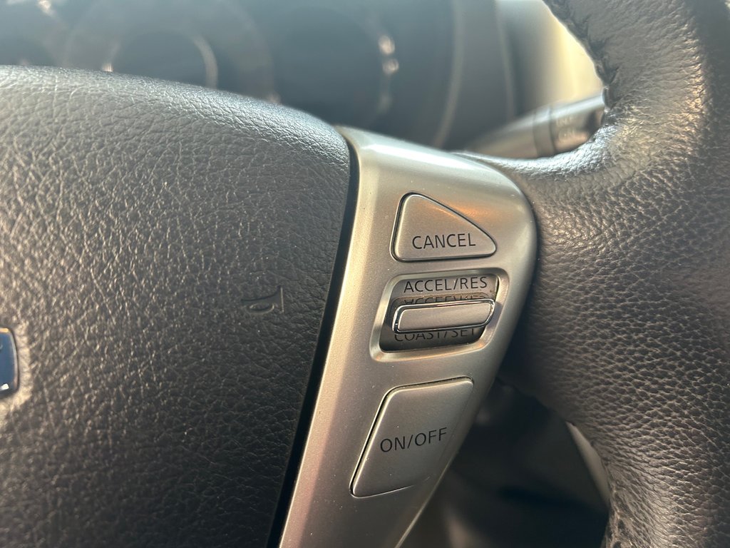 2015 Nissan Versa Note SV in Boucherville, Quebec - 18 - w1024h768px