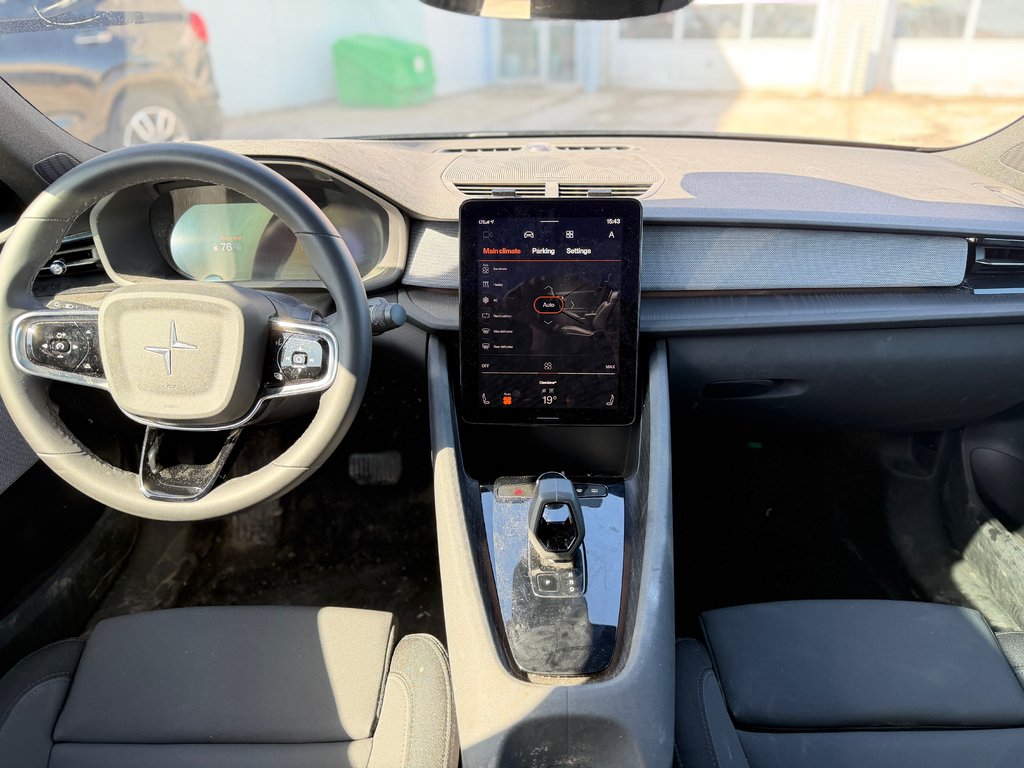 2021 Polestar 2 Launch Edition AWD Très Bas Kilométrage in Terrebonne, Quebec - 21 - w1024h768px