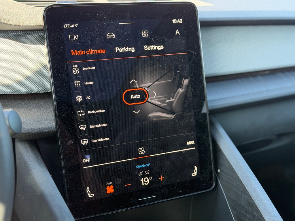 2021 Polestar 2 Launch Edition AWD Très Bas Kilométrage in Terrebonne, Quebec - 16 - w1024h768px