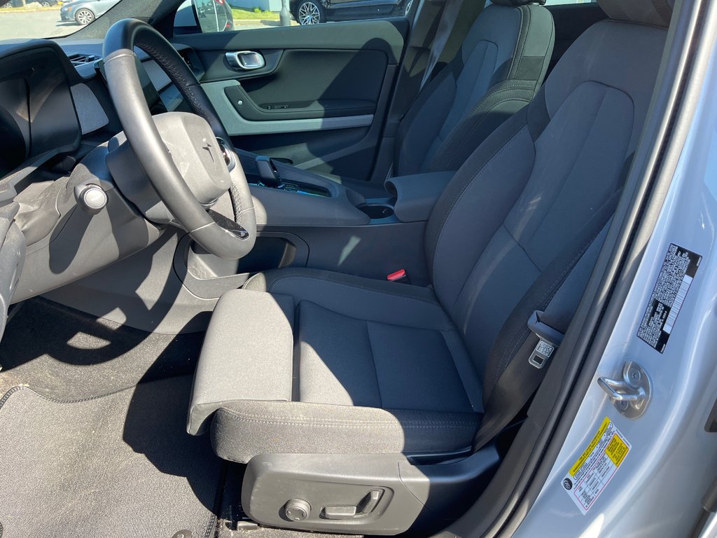 2023 Polestar 2 in Boucherville, Quebec - 7 - w1024h768px