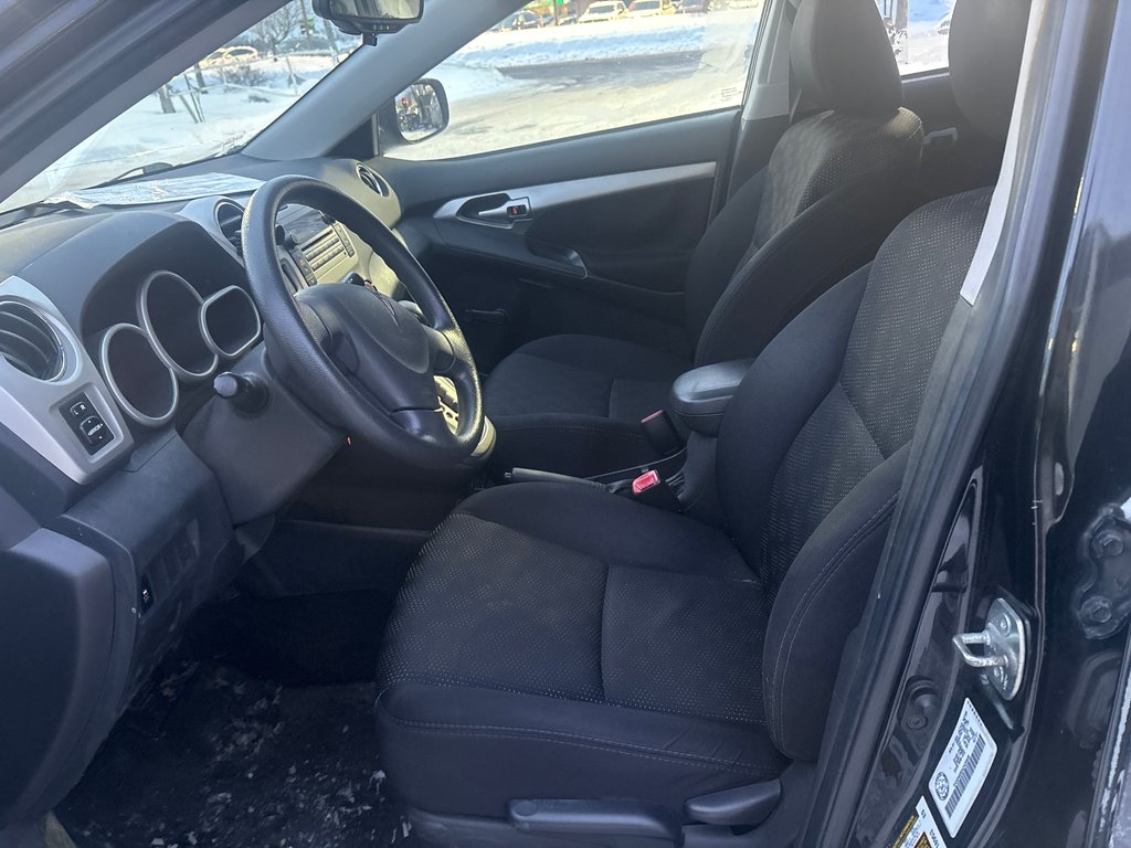 Pontiac Vibe BASE BAS KILOMÉTRAGE AUTOMATIQUE 2010 à Boucherville, Québec - 9 - w1024h768px