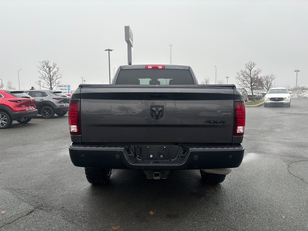 Ram 1500 Classic Warlock, V6, GARANTIE 2022 à Boucherville, Québec - 9 - w1024h768px