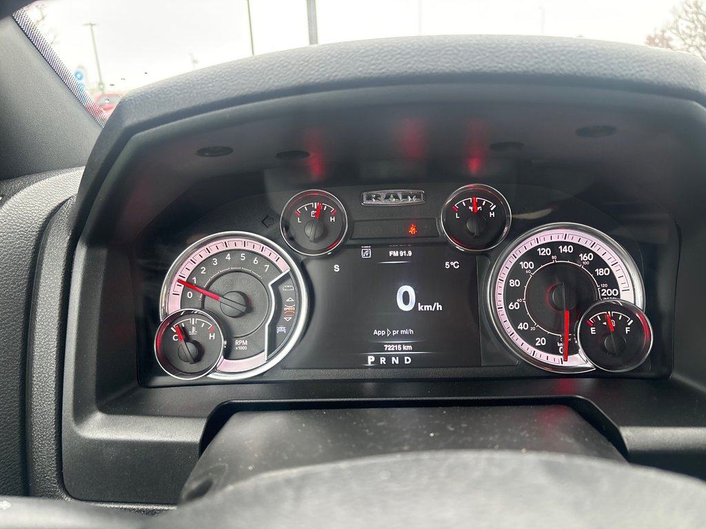 Ram 1500 Classic Warlock, V6, GARANTIE 2022 à Boucherville, Québec - 14 - w1024h768px