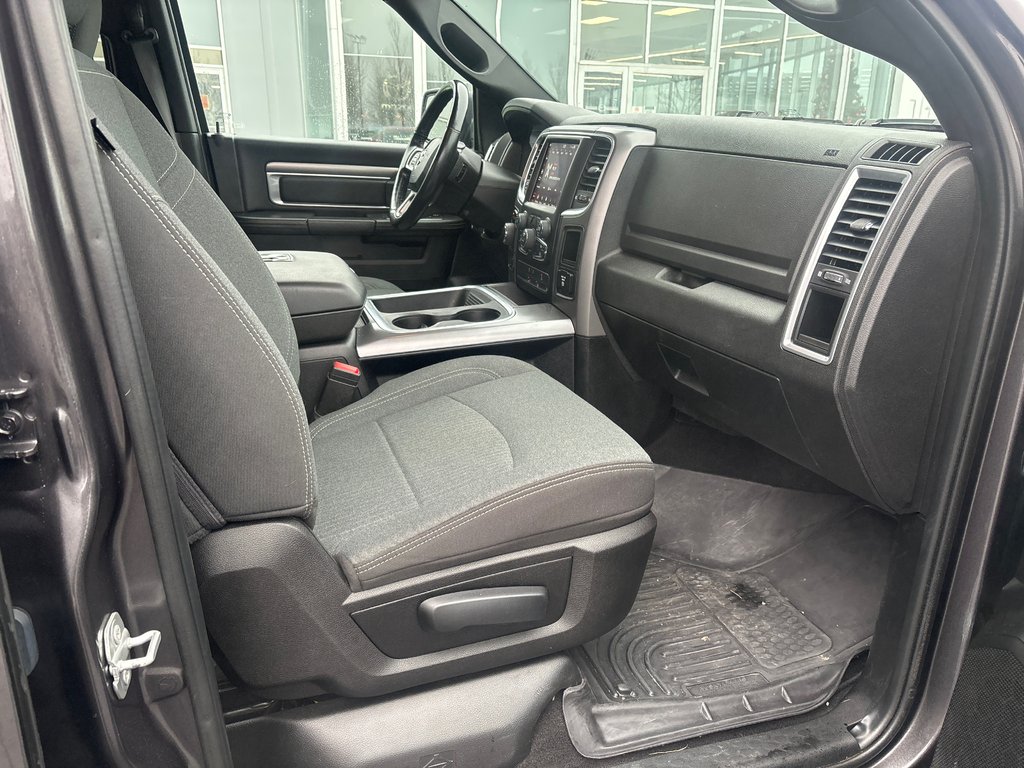 Ram 1500 Classic Warlock, V6, GARANTIE 2022 à Boucherville, Québec - 18 - w1024h768px