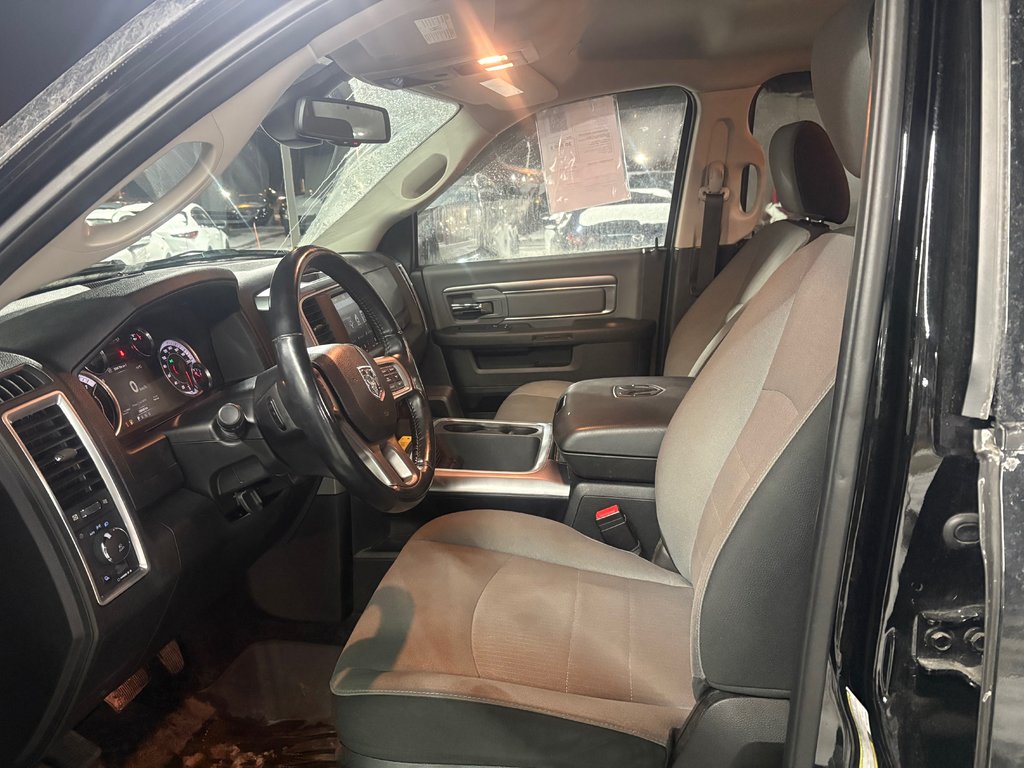 Ram 1500 Classic SLT, CREW, ALPINE,NAV, PNEUS HIVER/ÉTÉ INCLUS 2022 à Boucherville, Québec - 13 - w1024h768px