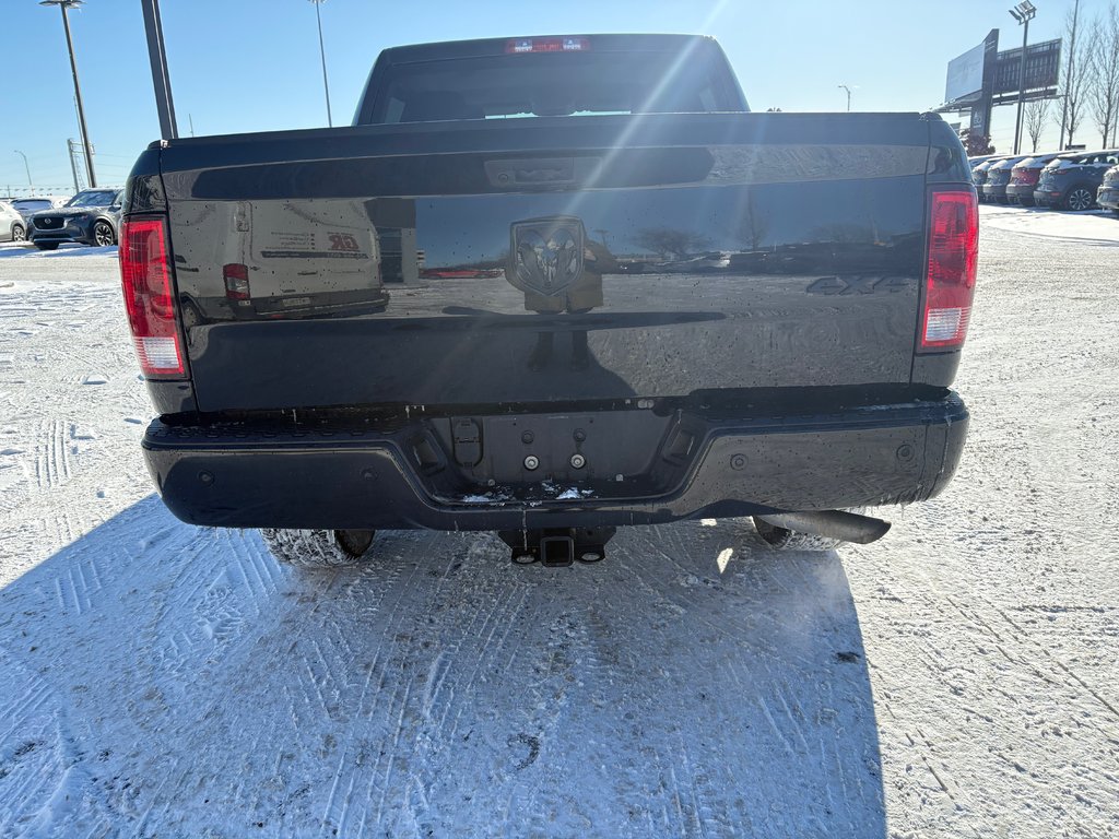 Ram 1500 Classic SLT, CREW, ALPINE,NAV, PNEUS HIVER/ÉTÉ INCLUS 2022 à Boucherville, Québec - 7 - w1024h768px
