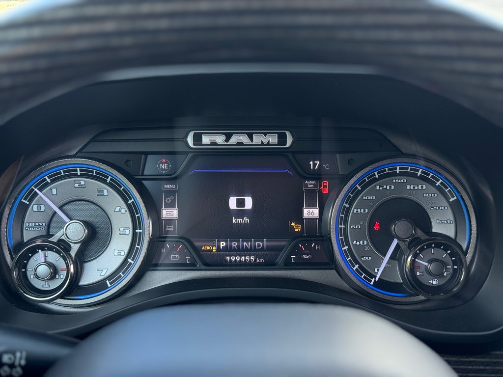 2021 Ram 1500 Limited Grosse Écran Toit Panoramique * Bijoux * in Terrebonne, Quebec - 17 - w1024h768px