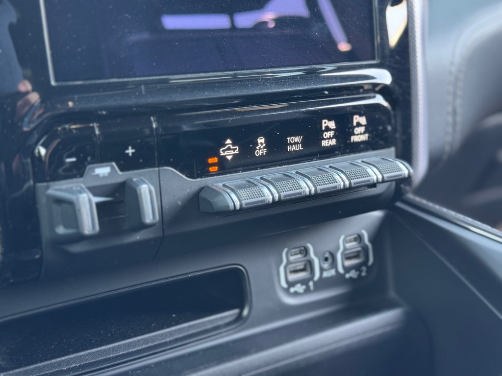 2021 Ram 1500 Limited Grosse Écran Toit Panoramique * Bijoux * in Terrebonne, Quebec - 21 - w1024h768px