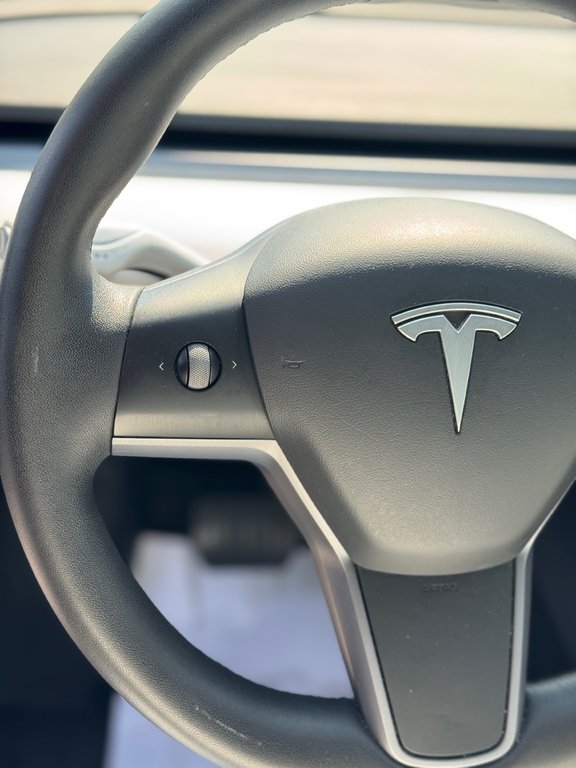 2021 Tesla MODEL 3 Standard Range Plus Toit Panoramique Navigation in Terrebonne, Quebec - 11 - w1024h768px