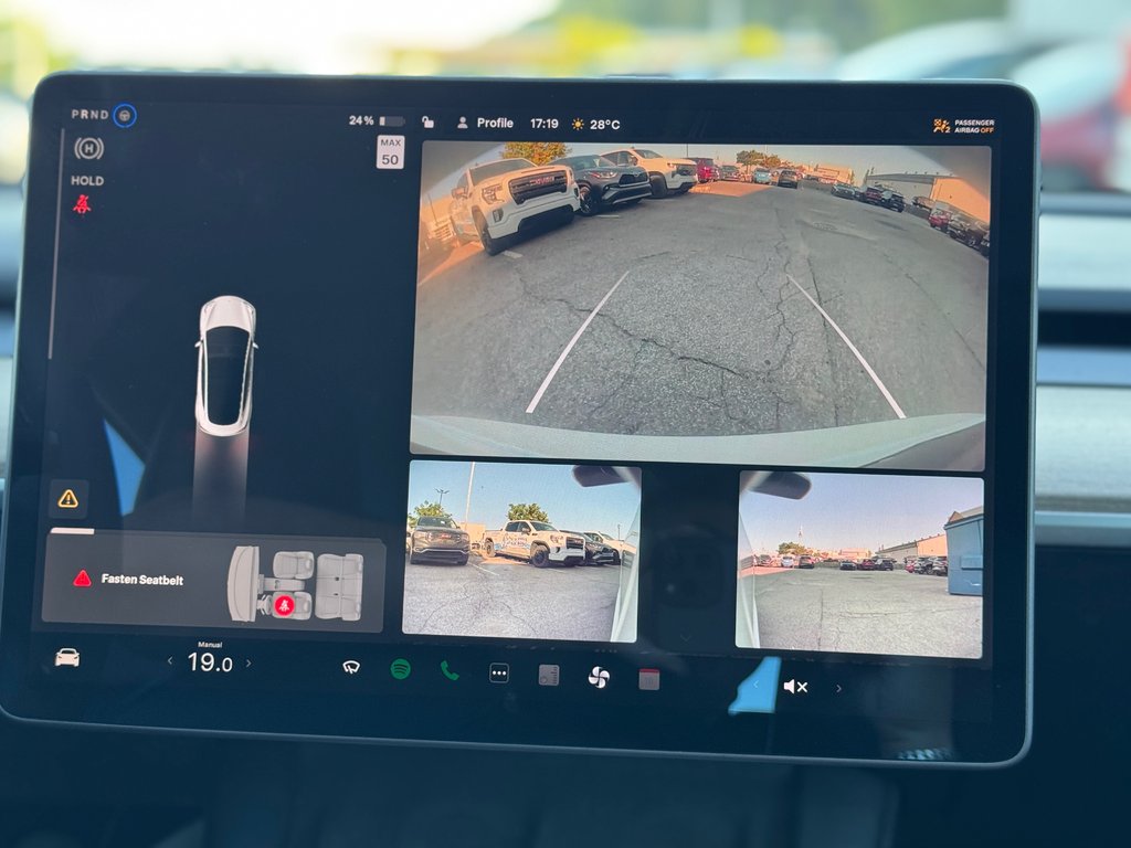 2021 Tesla MODEL 3 Standard Range Plus in Terrebonne, Quebec - 17 - w1024h768px