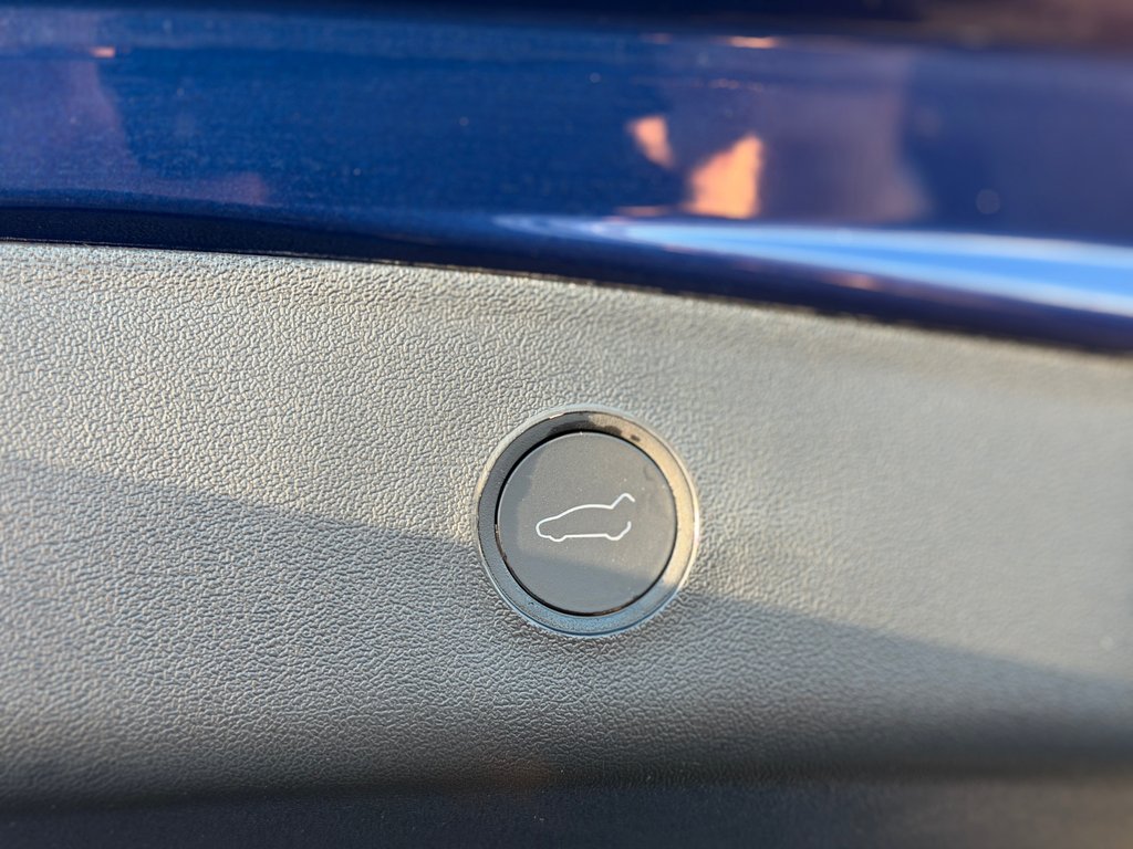 Tesla Model 3 Long Range AWD Dual Motor 2023 à Terrebonne, Québec - 23 - w1024h768px