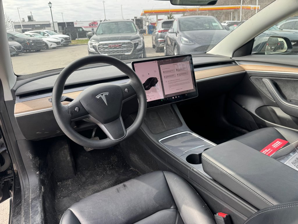 Tesla Model 3 Cuir Toit Vitré Bas Kilométrage 2023 à Terrebonne, Québec - 11 - w1024h768px