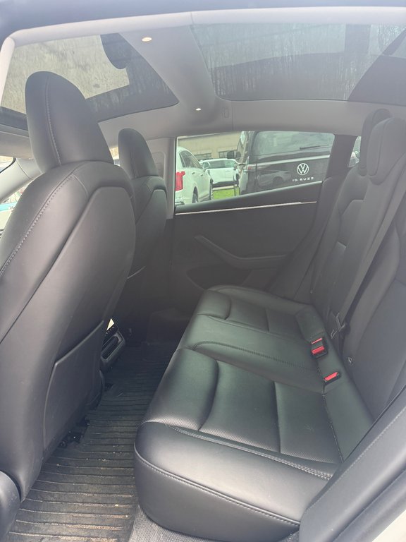 Tesla Model 3 Long Range 2024 à Terrebonne, Québec - 11 - w1024h768px