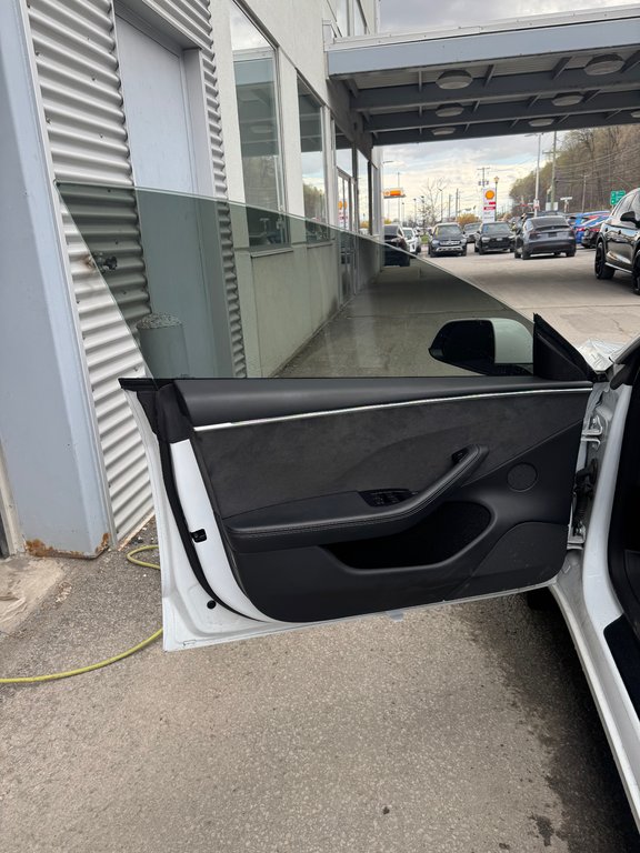 Tesla Model 3 Long Range 2024 à Terrebonne, Québec - 8 - w1024h768px
