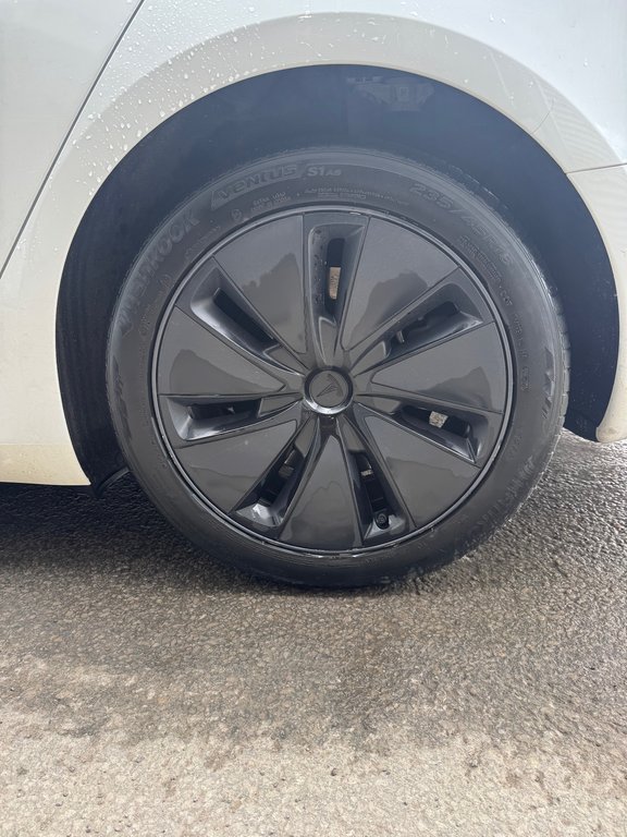 Tesla Model 3 Long Range 2024 à Terrebonne, Québec - 18 - w1024h768px