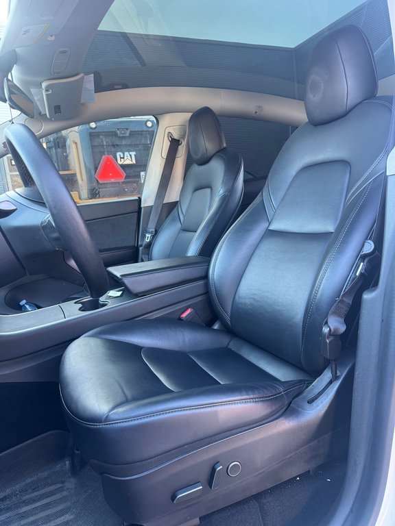 2021 Tesla Model Y Standard Range Cuir in Terrebonne, Quebec - 8 - w1024h768px