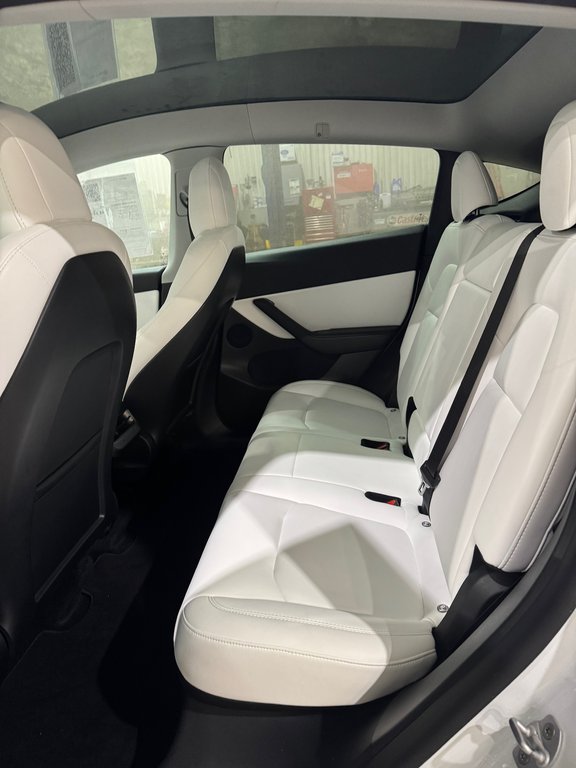 2022 Tesla Model Y Performance *Toit panoramique in Terrebonne, Quebec - 10 - w1024h768px