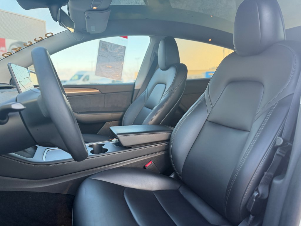 Tesla Model Y  2023 à Terrebonne, Québec - 10 - w1024h768px