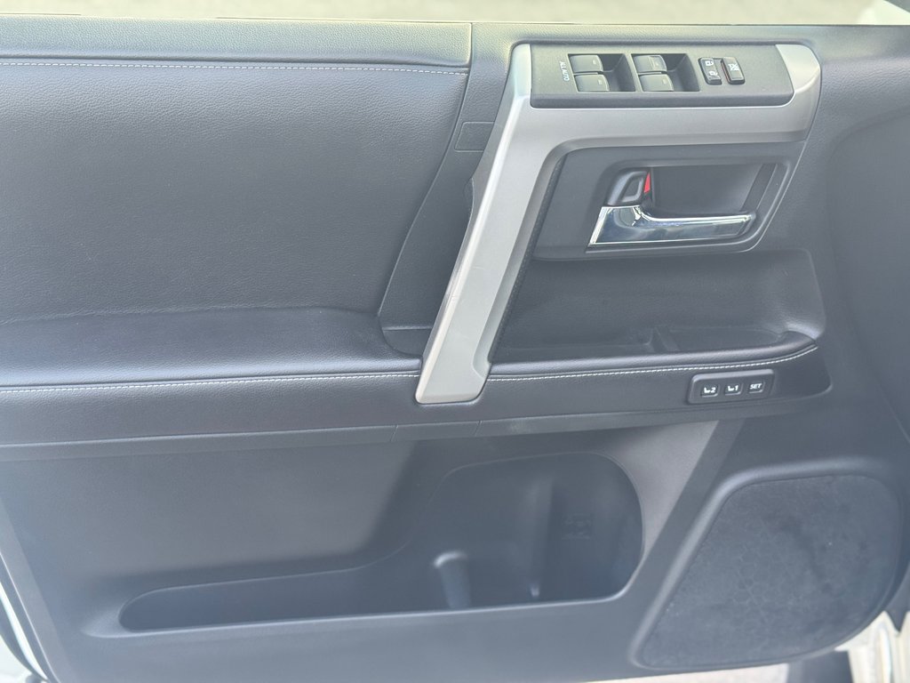 Toyota 4Runner Limited Toit ouvrant Cuir 2018 à Terrebonne, Québec - 8 - w1024h768px