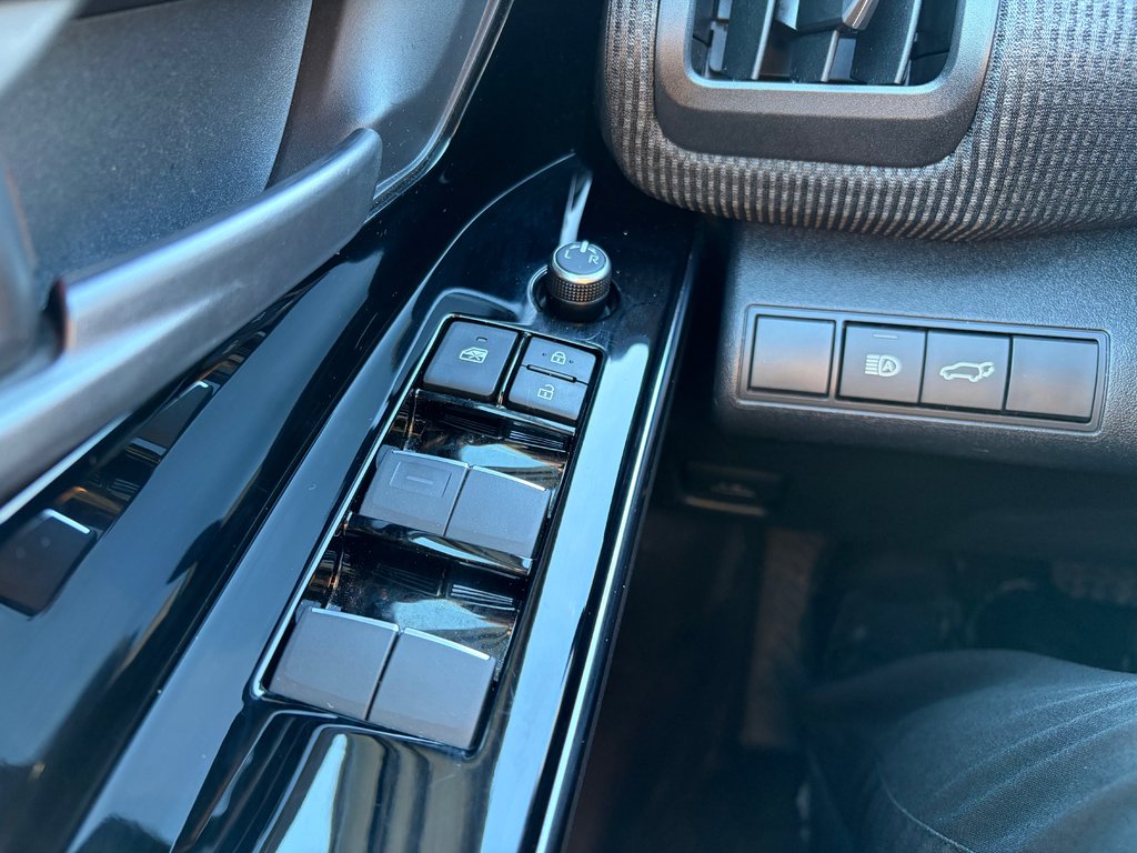 Toyota bZ4X XLE AWD JAMAIS ACCIDENTÉ TOIT PANORAMIQUE CUIR 2023 à Boucherville, Québec - 27 - w1024h768px