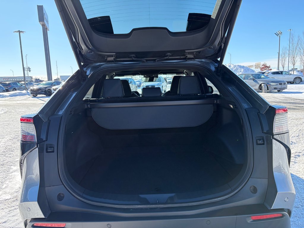 Toyota bZ4X XLE AWD JAMAIS ACCIDENTÉ TOIT PANORAMIQUE CUIR 2023 à Boucherville, Québec - 14 - w1024h768px