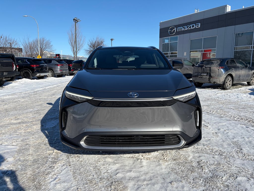 Toyota bZ4X XLE AWD JAMAIS ACCIDENTÉ TOIT PANORAMIQUE CUIR 2023 à Boucherville, Québec - 3 - w1024h768px