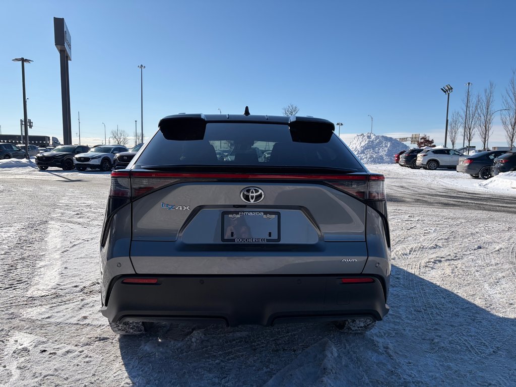 Toyota bZ4X XLE AWD JAMAIS ACCIDENTÉ TOIT PANORAMIQUE CUIR 2023 à Boucherville, Québec - 11 - w1024h768px