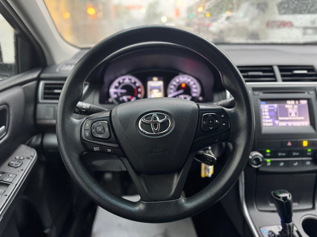Toyota Camry LE Air Climatisé Caméra De Recul 2017 à Terrebonne, Québec - 20 - w1024h768px