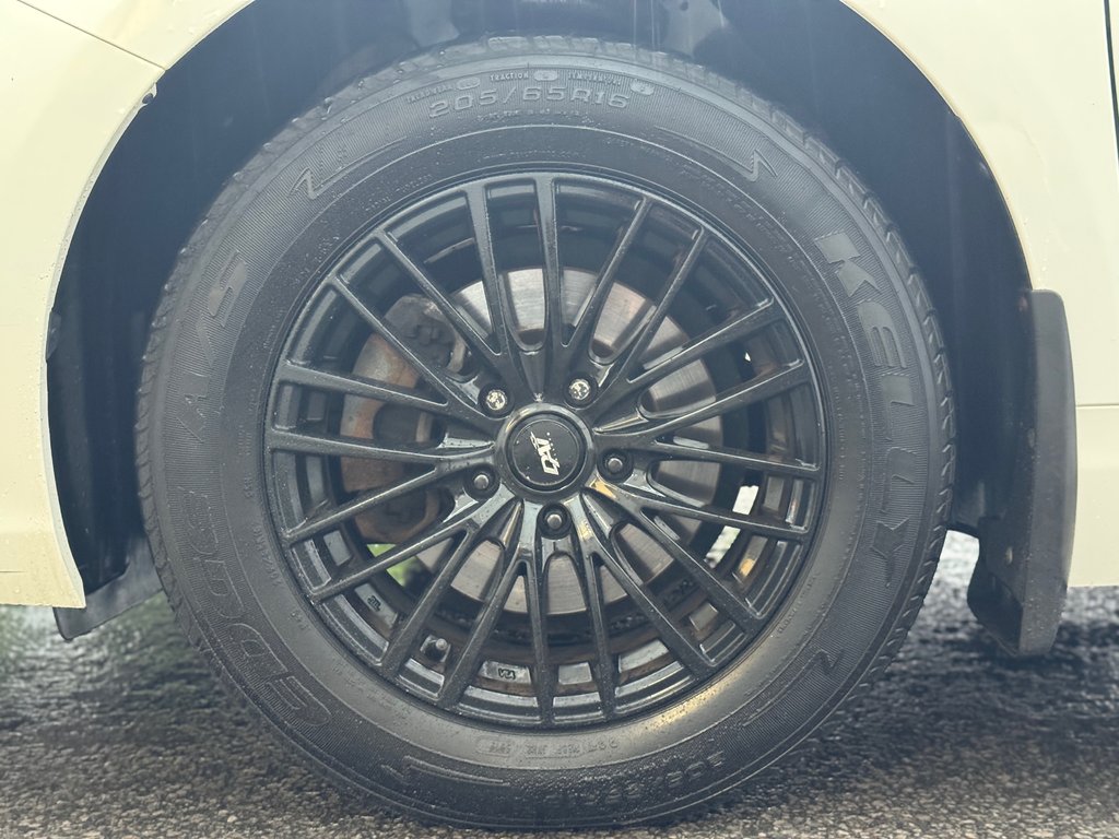 Toyota Camry LE Air Climatisé Caméra De Recul 2017 à Terrebonne, Québec - 25 - w1024h768px