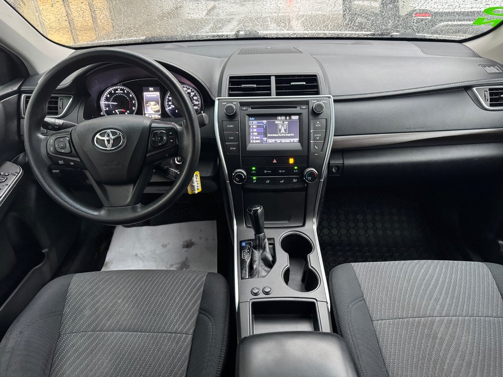 Toyota Camry LE Air Climatisé Caméra De Recul 2017 à Terrebonne, Québec - 21 - w1024h768px